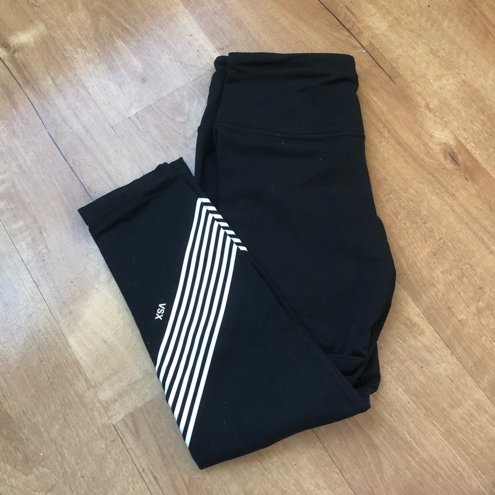 VSX Victoria’s Secret Activewear Crop Leggings